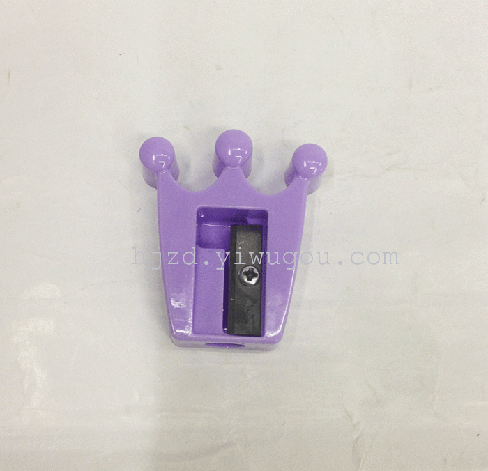 The crown of a pencil sharpener, pencil sharpener, pencil sharpener The crown of a pencil sharpener, pencil sharpener, pencil sharpener