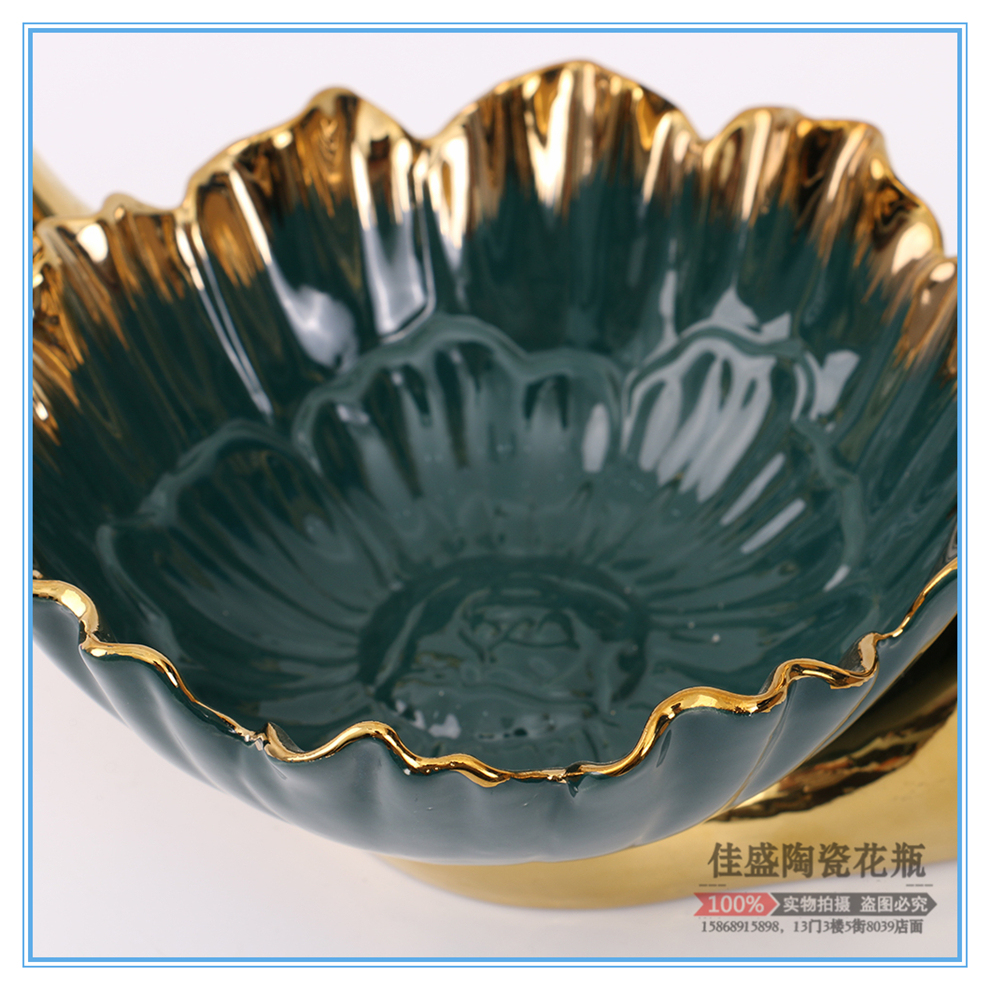 Hotel Ceramic Plating Creative Fruit Plate European Style Household Fruit Baskets Fruit Bowl Dried Fruit Tray Living Room Decoration Storage Box Hotel Ceramic Plating Creative Fruit Plate European Style Household Fruit Baskets Fruit Bowl Dried Fruit Tray Living Room Decoration Storage Box
