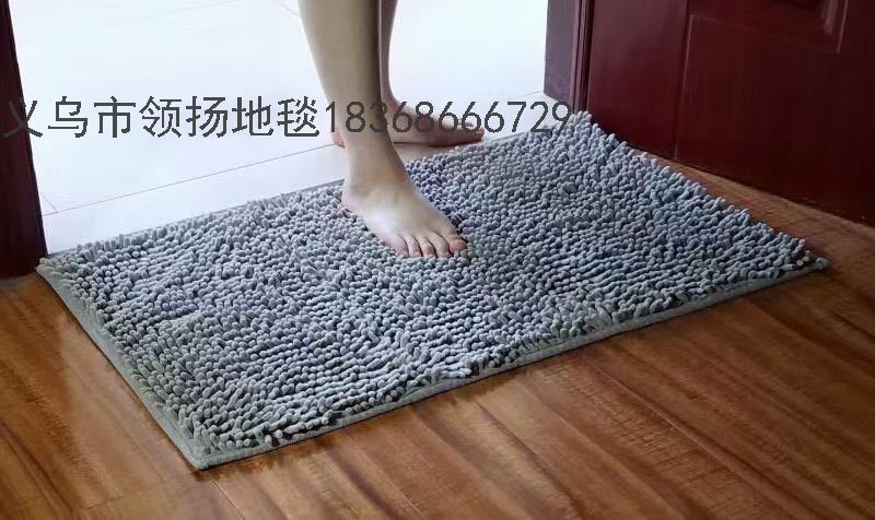 Bathroom Non-Slip Floor Mat Door Mat Kitchen and Bedroom Absorbent Foot Mat Bathroom Entrance Door Mat Household Carpet