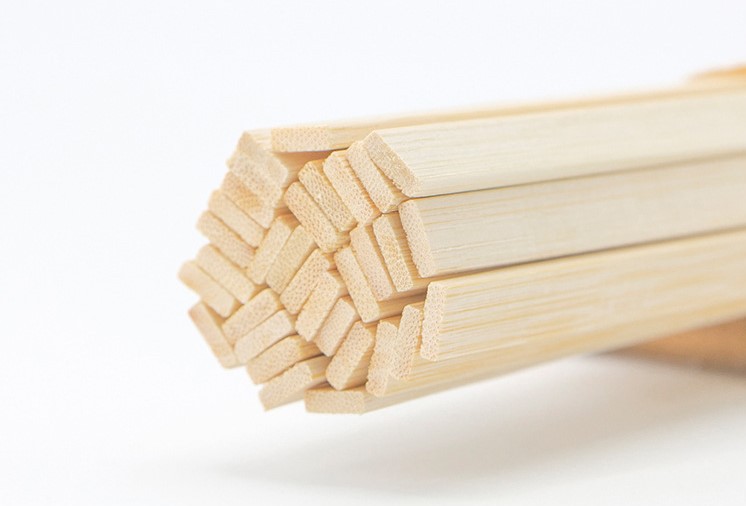 Factory Supply High Quality 9.0mm Flat Bamboo Stick Barbecue Skewers Bamboo Stick Natural Barbecue Long Flat Stick Customizable Length