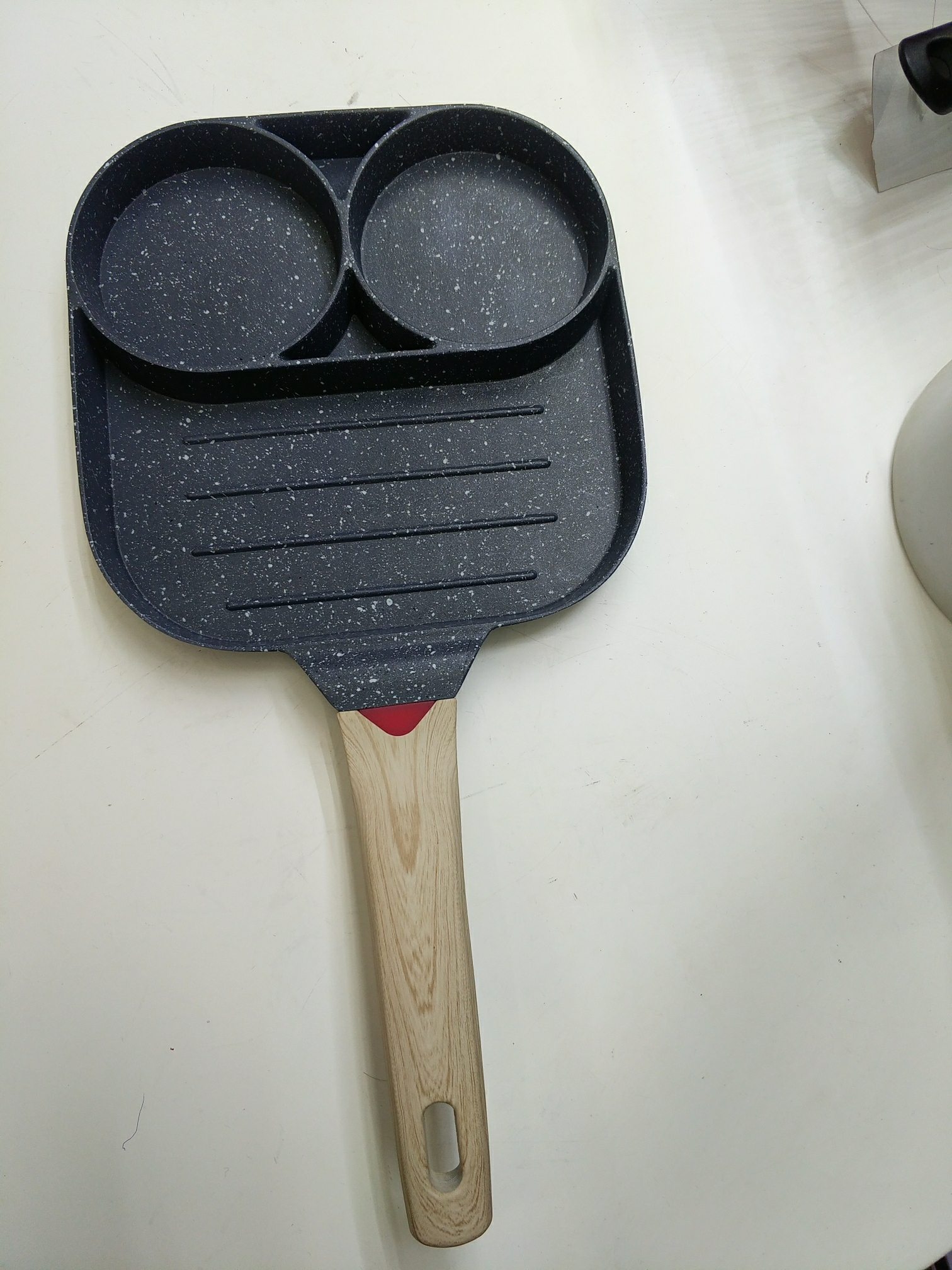 Marble Non-Stick Egg Frying Pan Double Bottom Open Fire and Dark Fire