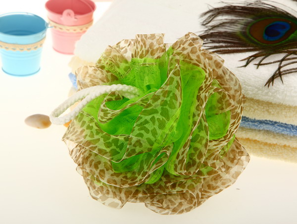 Qingzhi High Quality Mesh Sponge Discount Supply Leopard Print Silk Edge Bath Ball Color Nylon Bath Ball Bath Ball