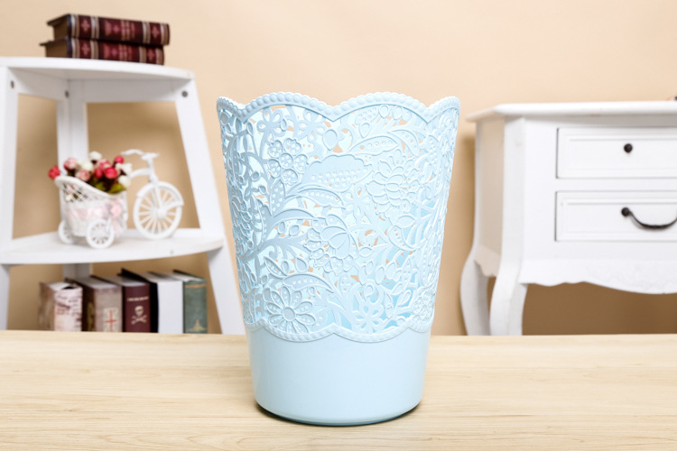 Creative use of the living room without lid of garbage can kitchen toilet, simple plastic container basket.