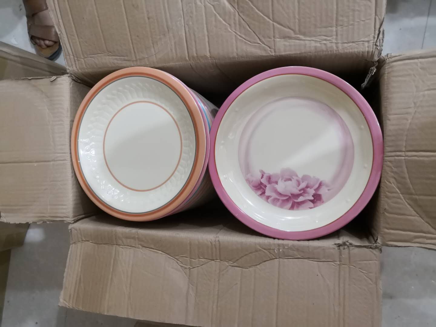 Miamine tray Miamine table ware large quantity stock sold by ton