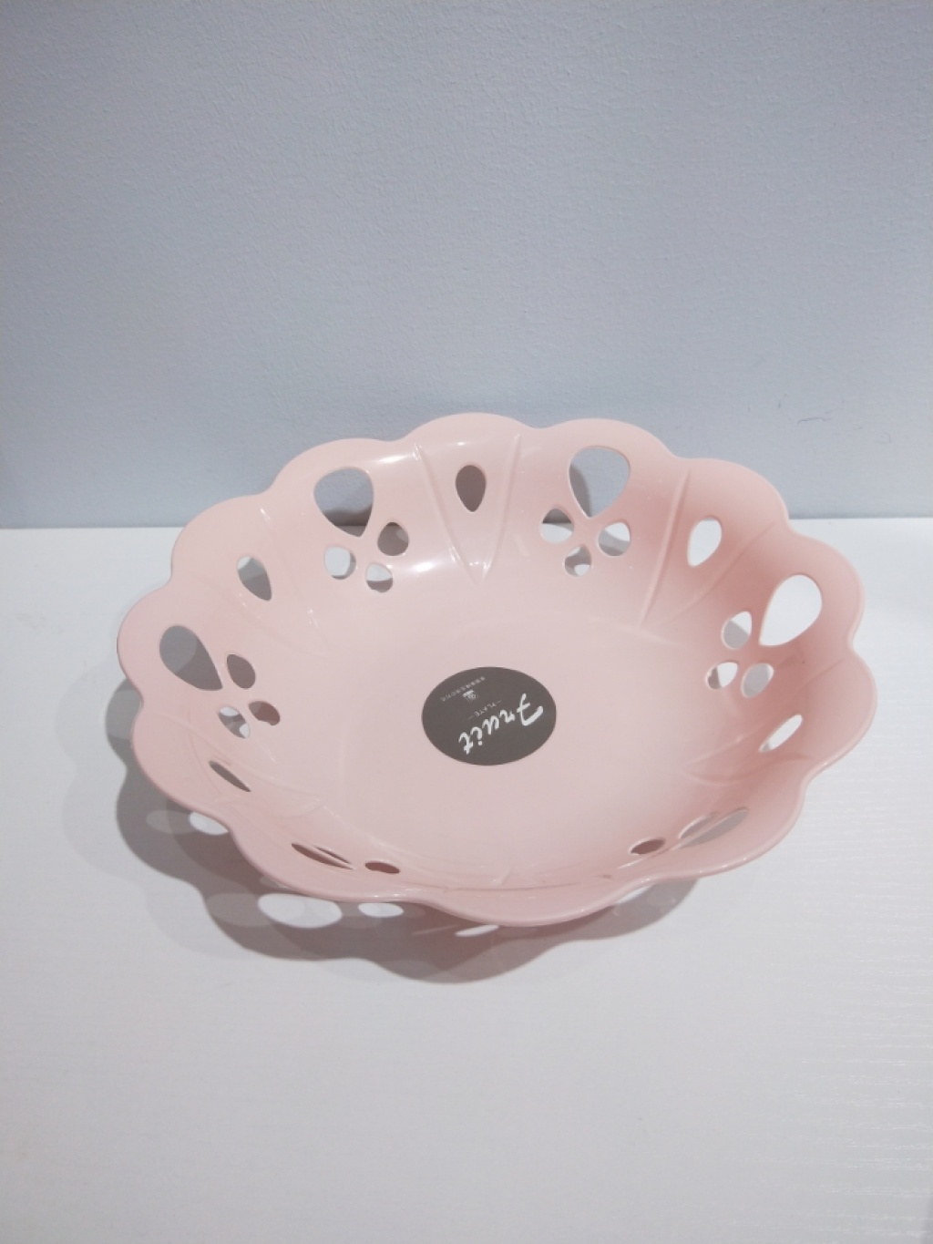 F02-913 Fashion Simple Household Fruit Dish Coffee Table Top Dried Fruit Snack Storage Tray Hollow Water Fruit Dish F02-913 Fashion Simple Household Fruit Dish Coffee Table Top Dried Fruit Snack Storage Tray Hollow Water Fruit Dish