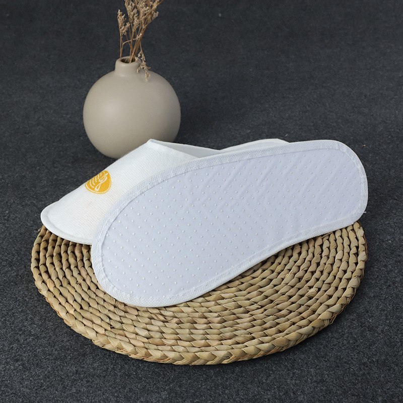 Vienna Hotel Supplies Disposable Toothbrush Set B & B Inn Tooth-Cleaners Comb Slippers Soap Wholesale