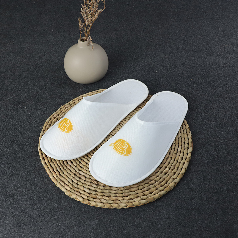 Vienna Hotel Supplies Disposable Toothbrush Set B & B Inn Tooth-Cleaners Comb Slippers Soap Wholesale