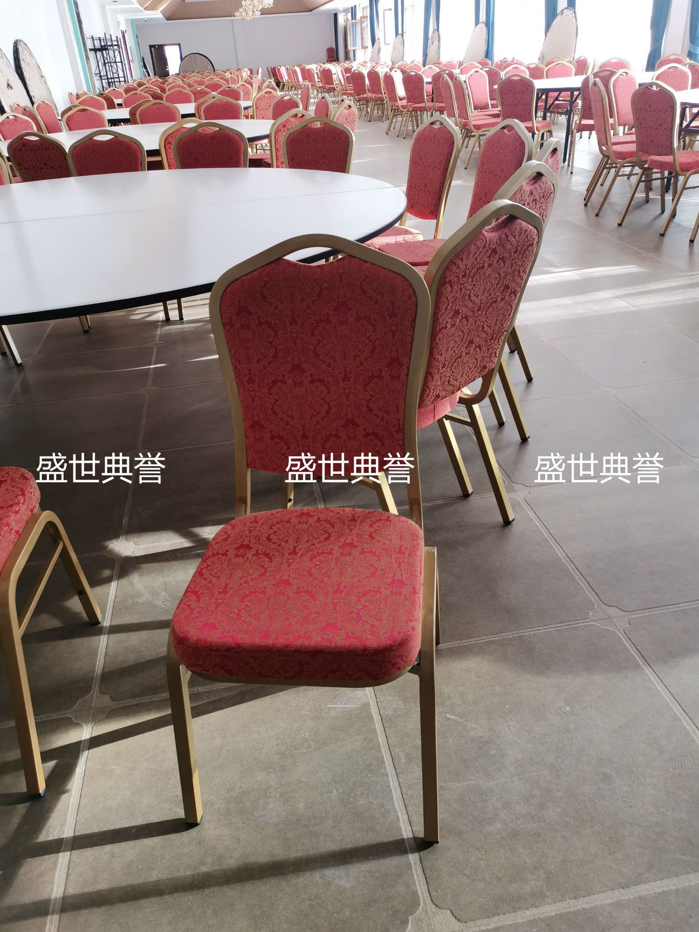 Folding Steel Chair Hotel Wedding Banquet Table and Chair Conference Chair Banquet Chair Wedding Dining Chair