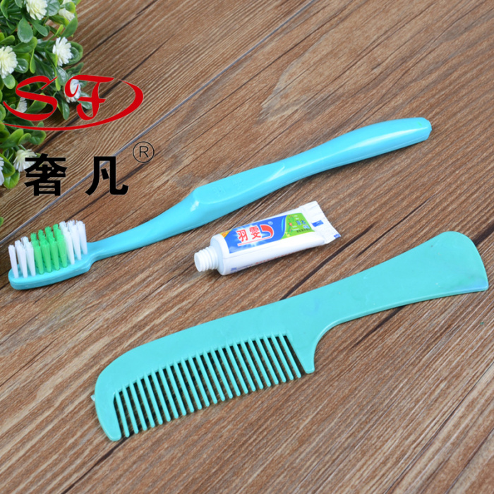 Where the luxury hotel supplies hotel guest room disposable items plastic comb toothbrush toothpaste comb Where the luxury hotel supplies hotel guest room disposable items plastic comb toothbrush toothpaste comb