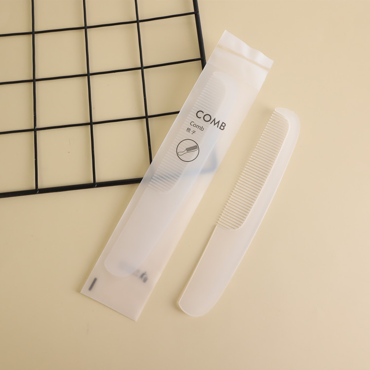 Hotel Disposable Toothbrush Toothpaste Two-in-One Hotel Guest Room Comb Slippers B &amp; B Toiletry Set Wholesale
