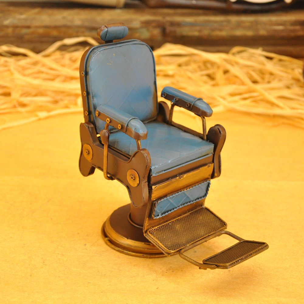 Vintage iron art for the cash register counter props creative tin American barbershop chairs small model crafts.