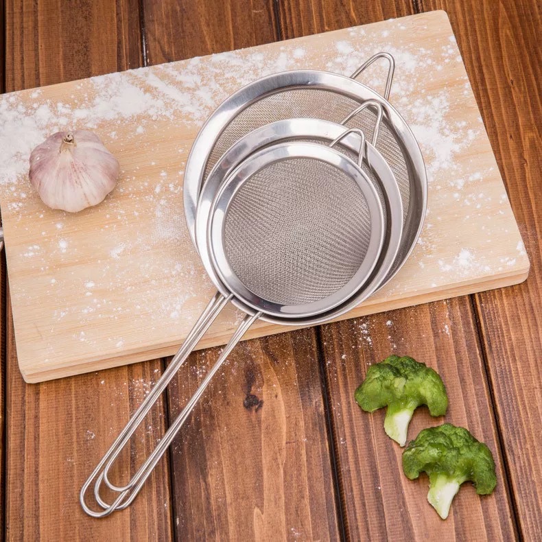 Stainless Steel Hand-Held Sieve Flour Sifter Fruit Milk Strainer Colander Plug Oil Fishing Home Baking Tools