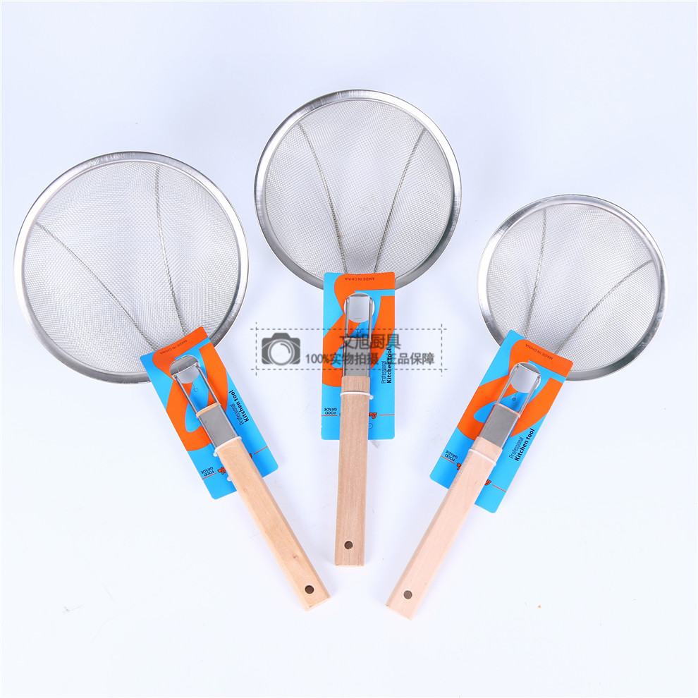 Household Stainless Steel Colander Fried Small Hole Strainer Spoon Wooden Handle Spoon Strainer Spicy Strainer