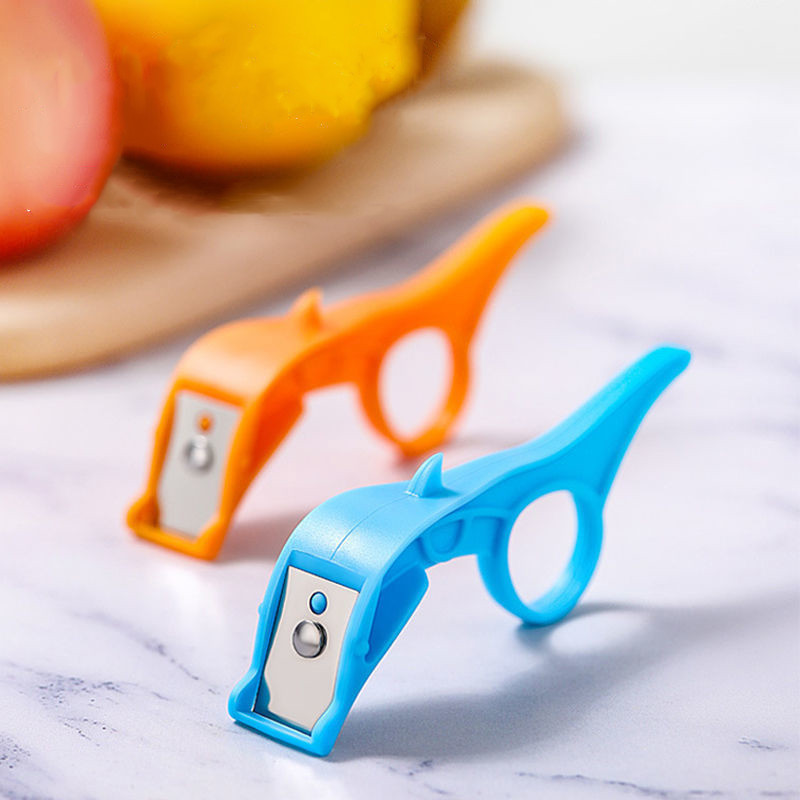 Multifunctional Apple Peeler Lazy Fruit Peeling Knife Ring Orange-Peeling Device Three-in-One Peeler Paring Knife