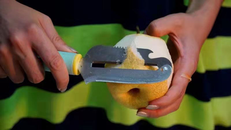 Kitchen Multi-Functional Combination Set Multi-Purpose Knife Bottle Opener Paring Knife Egg Beater Scraping Scales Egg Beater