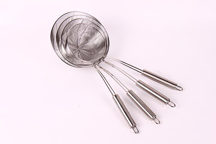 Stainless steel scoop scoop colander Shao Shao noodle Lo Mein, fried fish, water strainer spoon of spicy hot line Stainless steel scoop scoop colander Shao Shao noodle Lo Mein, fried fish, water strainer spoon of spicy hot line