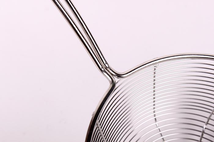 Stainless steel scoop scoop colander Shao Shao noodle Lo Mein, fried fish, water strainer spoon of spicy hot line Stainless steel scoop scoop colander Shao Shao noodle Lo Mein, fried fish, water strainer spoon of spicy hot line