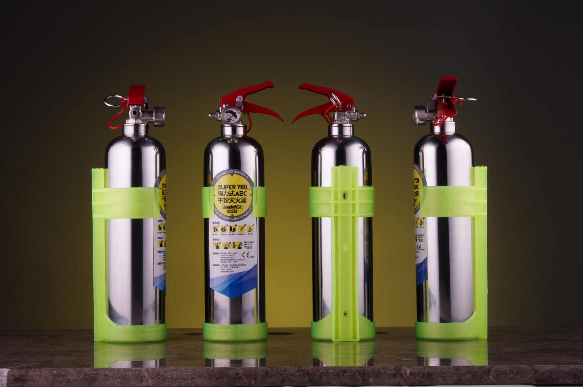 Portable dry powder fire extinguisher portable mini stainless steel portable 700G