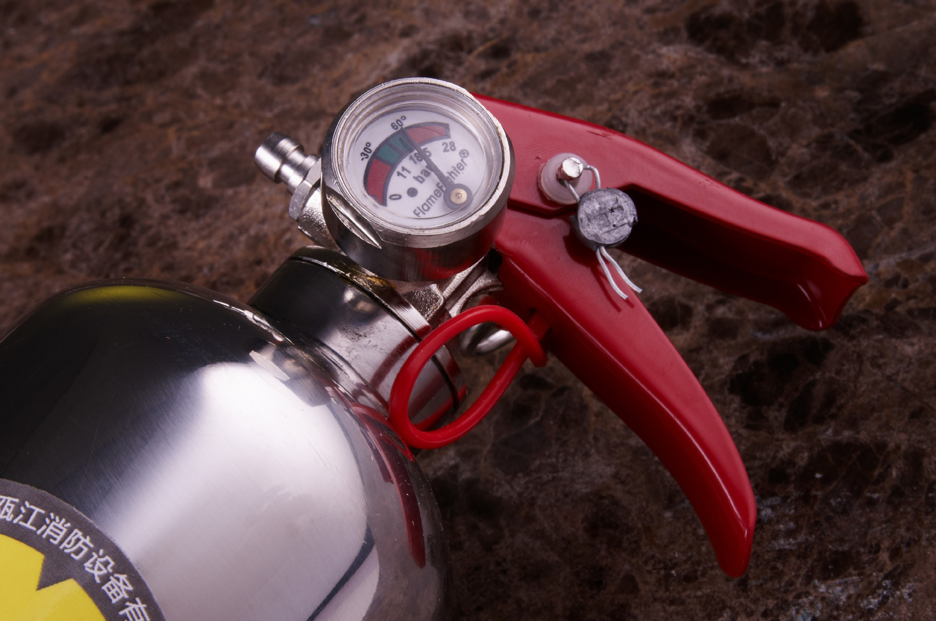 Portable dry powder fire extinguisher portable mini stainless steel portable 700G