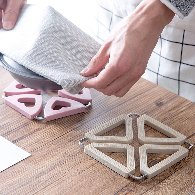 Collapsible heat insulation mat creative non-slip plate bowl mat household plastic table mat teacup pad meal mat
