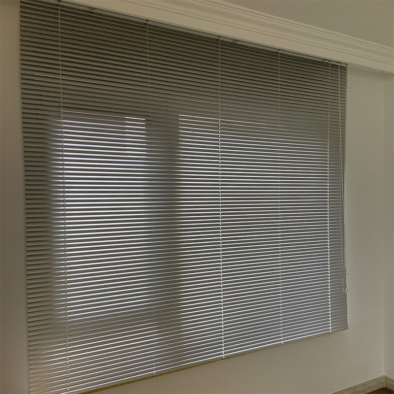 Louver Curtains Aluminum Alloy Rolling Curtain Blackout Curtains Office Louver Curtains Sun-Proof Office Curtains Office Curtain Louver Curtains Aluminum Alloy Rolling Curtain Blackout Curtains Office Louver Curtains Sun-Proof Office Curtains Office Curtain