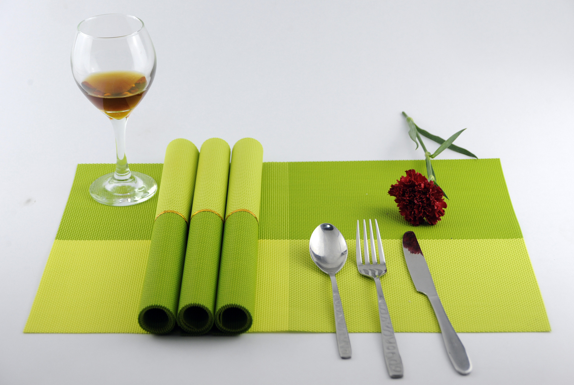 Tian zig-zaggy dining mat PVC western food heat insulation pad Japanese style simple table mat cup pad wholesale a hair Tian zig-zaggy dining mat PVC western food heat insulation pad Japanese style simple table mat cup pad wholesale a hair