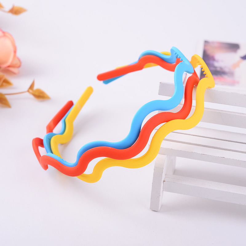 Manufacturers direct Korean frosted color wave headband girls with simple candy color plastic hair hoop hair accessories