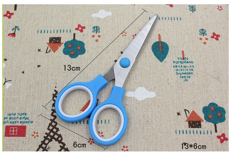 Qian Hong Stationery round Head Cute Paper Cut by Hand DIY Photo Album Scissors Photo Soft Handle Plastic Safety Scissors Qian Hong Stationery round Head Cute Paper Cut by Hand DIY Photo Album Scissors Photo Soft Handle Plastic Safety Scissors