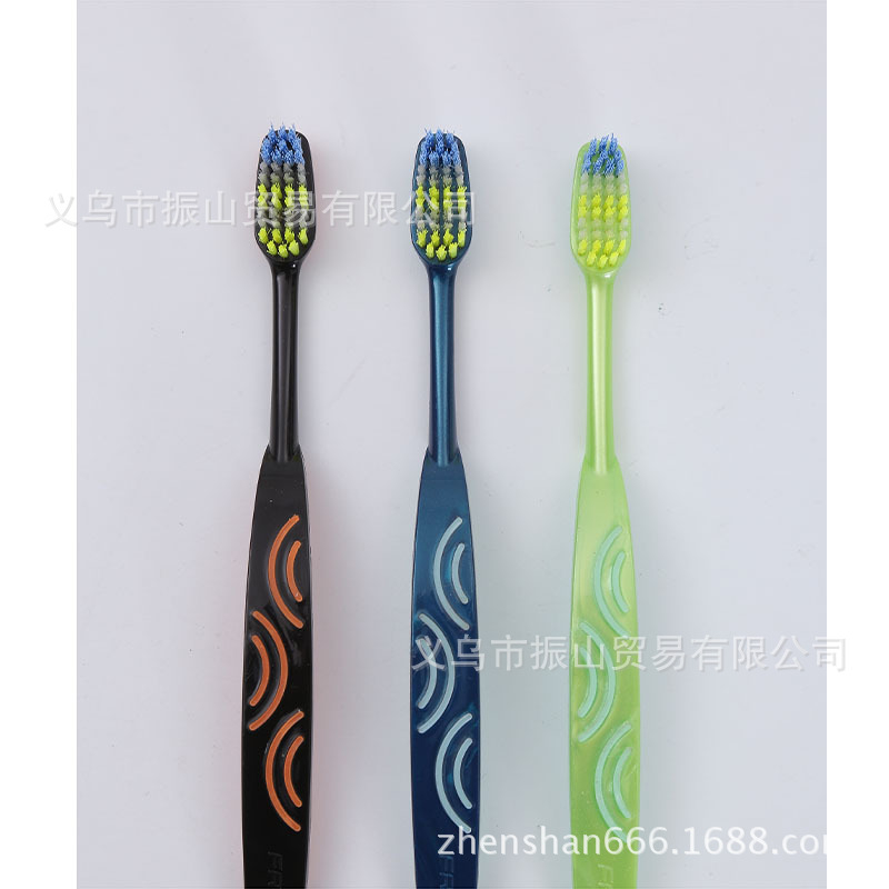 Frog QN168B-C2 German Imported Spiral Bristle Wave Shape Super Clean Medium Hair Toothbrush Frog QN168B-C2 German Imported Spiral Bristle Wave Shape Super Clean Medium Hair Toothbrush