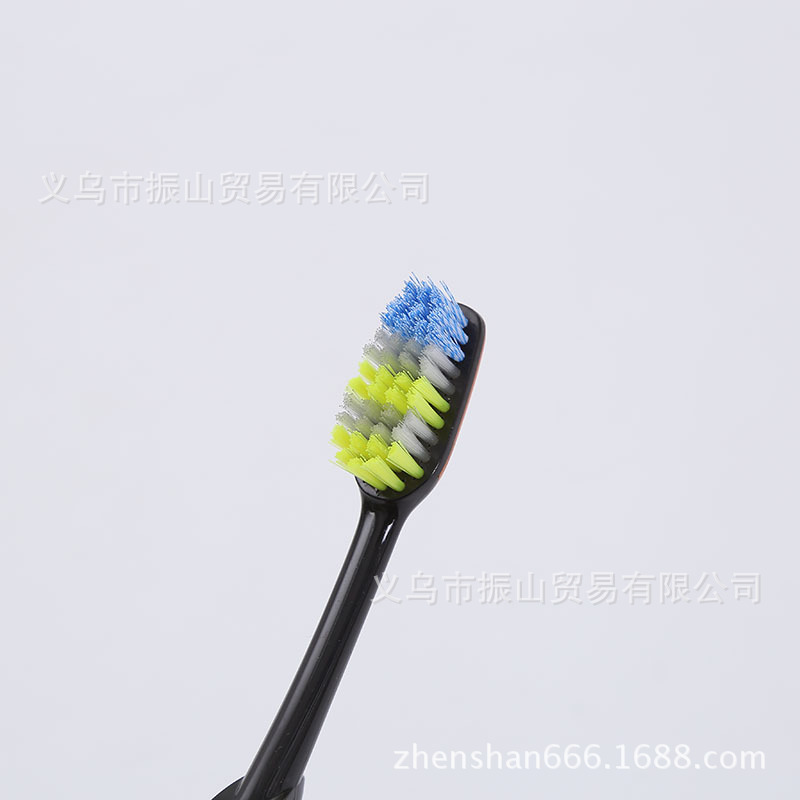 Frog QN168B-C2 German Imported Spiral Bristle Wave Shape Super Clean Medium Hair Toothbrush Frog QN168B-C2 German Imported Spiral Bristle Wave Shape Super Clean Medium Hair Toothbrush