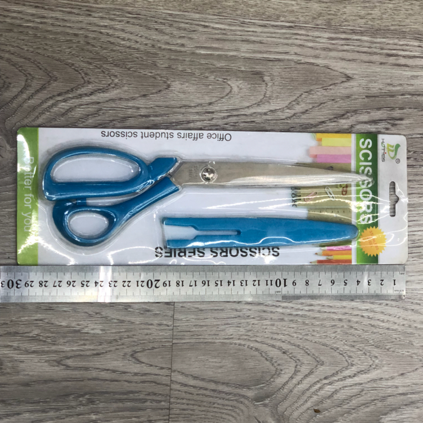 Kitchen? Chicken bone? Scissors