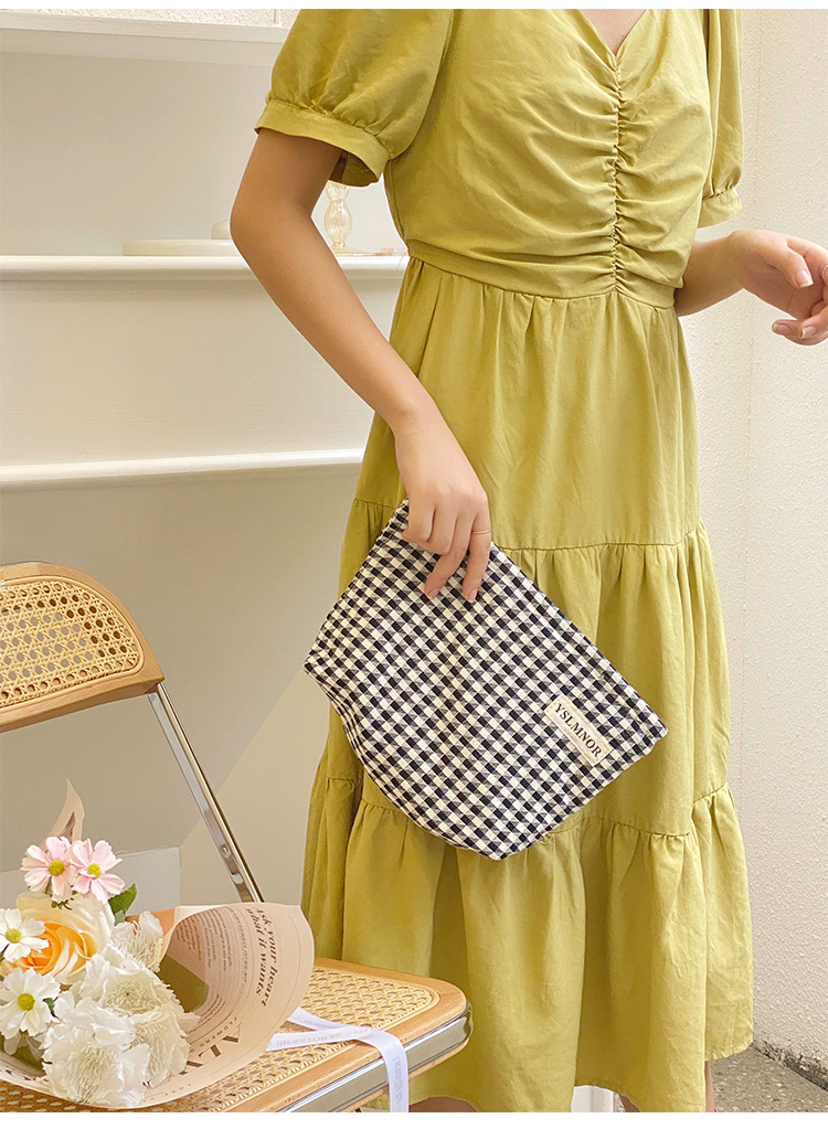 Cosmetic Bag Hand-Held Flat Bag Portable Korean Storage Bag Cosmetics Storage Bag Can Be Customized Logo Factory Foreign Trade Cosmetic Bag Hand-Held Flat Bag Portable Korean Storage Bag Cosmetics Storage Bag Can Be Customized Logo Factory Foreign Trade