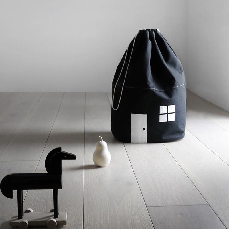 INS Popular Small House Beam Storage Bag Black and White 100% Cotton Canvas Toy Children's Room Decoration Storage Bag INS Popular Small House Beam Storage Bag Black and White 100% Cotton Canvas Toy Children's Room Decoration Storage Bag