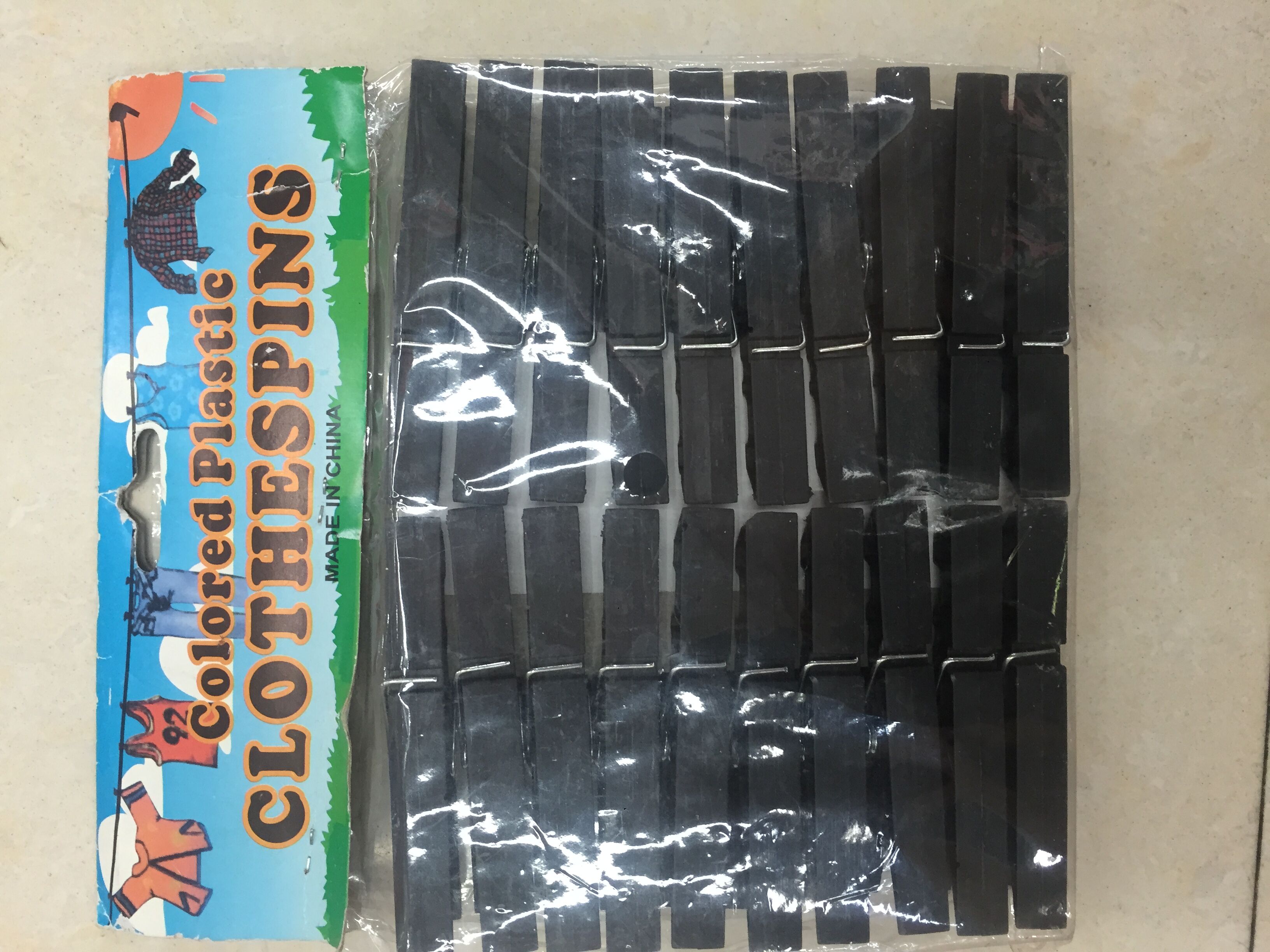 Plastic clip style complete