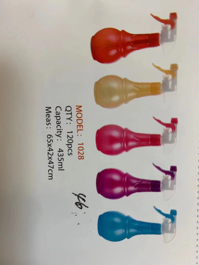 Plastic sprayer hand clasp pearlescent spray bottle