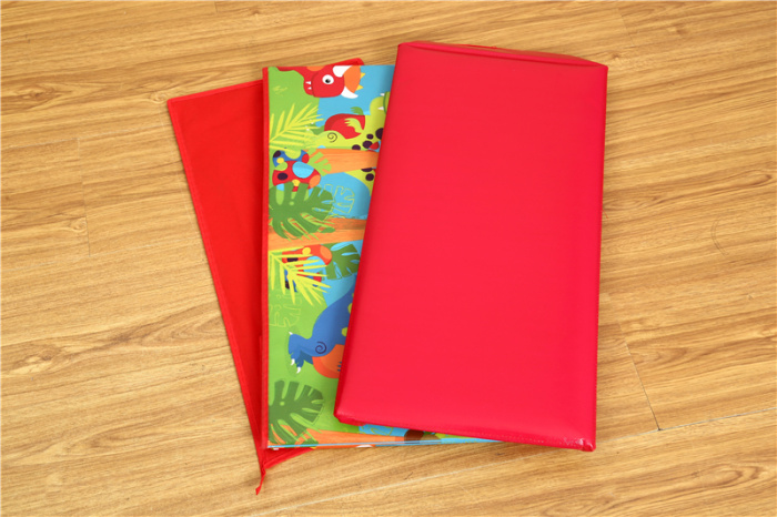 Lai Ge home exquisite cartoon version increase waterproof folding stool Lai Ge home exquisite cartoon version increase waterproof folding stool