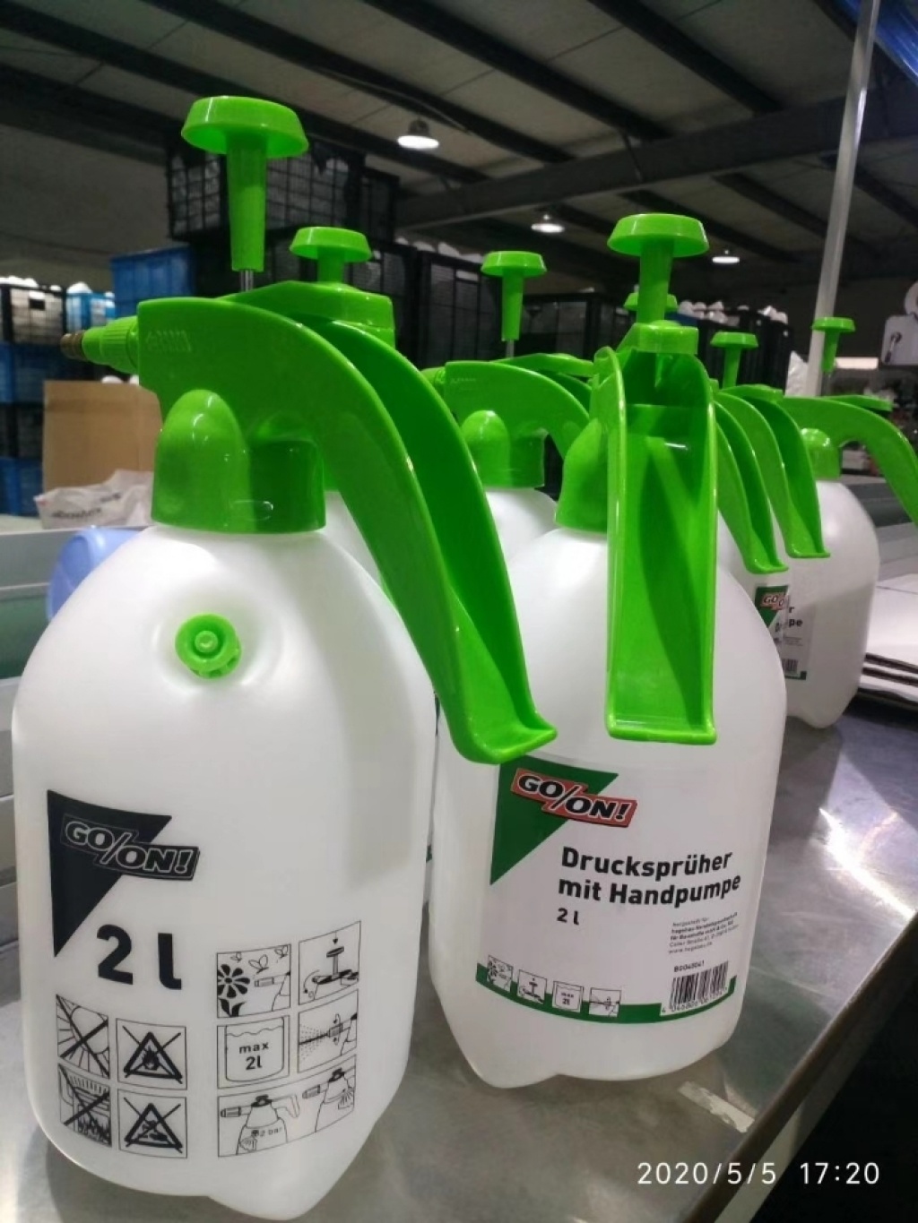 Water sprayer to hand pressure air sprayer, plastic sprayer, watering pot garden watering pot pressure sprayer Water sprayer to hand pressure air sprayer, plastic sprayer, watering pot garden watering pot pressure sprayer