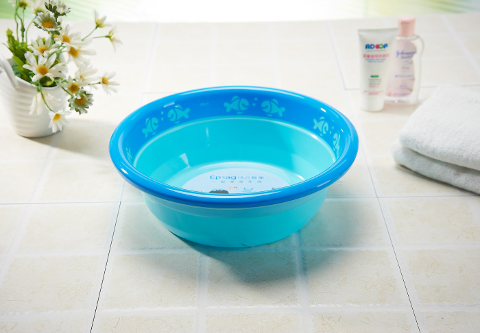 Plastic basin