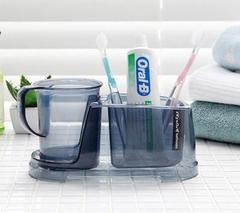 In 2014, the new creative Japanese type s-type toilet brush was used to clean the side corner of the toilet. In 2014, the new creative Japanese type s-type toilet brush was used to clean the side corner of the toilet.