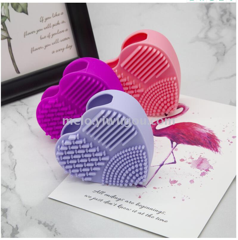 Heart-shaped makeup cleaning tool, silicone heart-shaped egg wash, clean brush pad