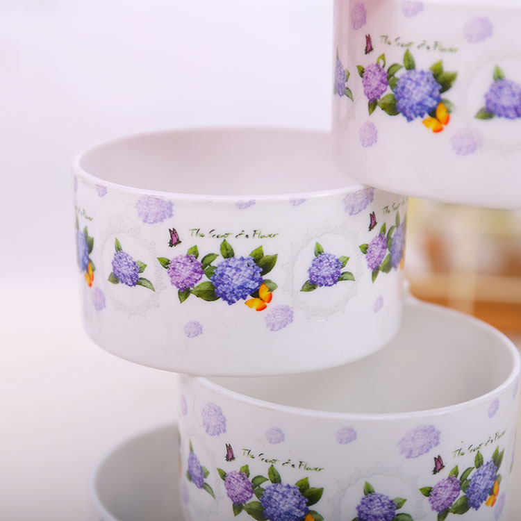 Creative and upright seasoning box can be revolving seasoning box Creative kitchen supplies seasoning bottle seasoning jar.