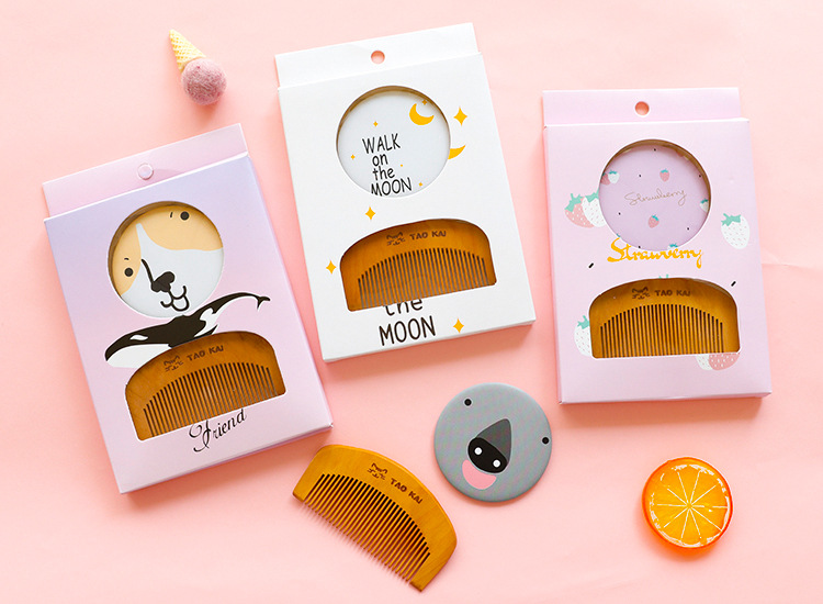 Paipai Girl Korean Style Mirror and Comb Set Women's Makeup on the Go Dressing Mirror Mini Mirror with Wooden Small Comb Paipai Girl Korean Style Mirror and Comb Set Women's Makeup on the Go Dressing Mirror Mini Mirror with Wooden Small Comb