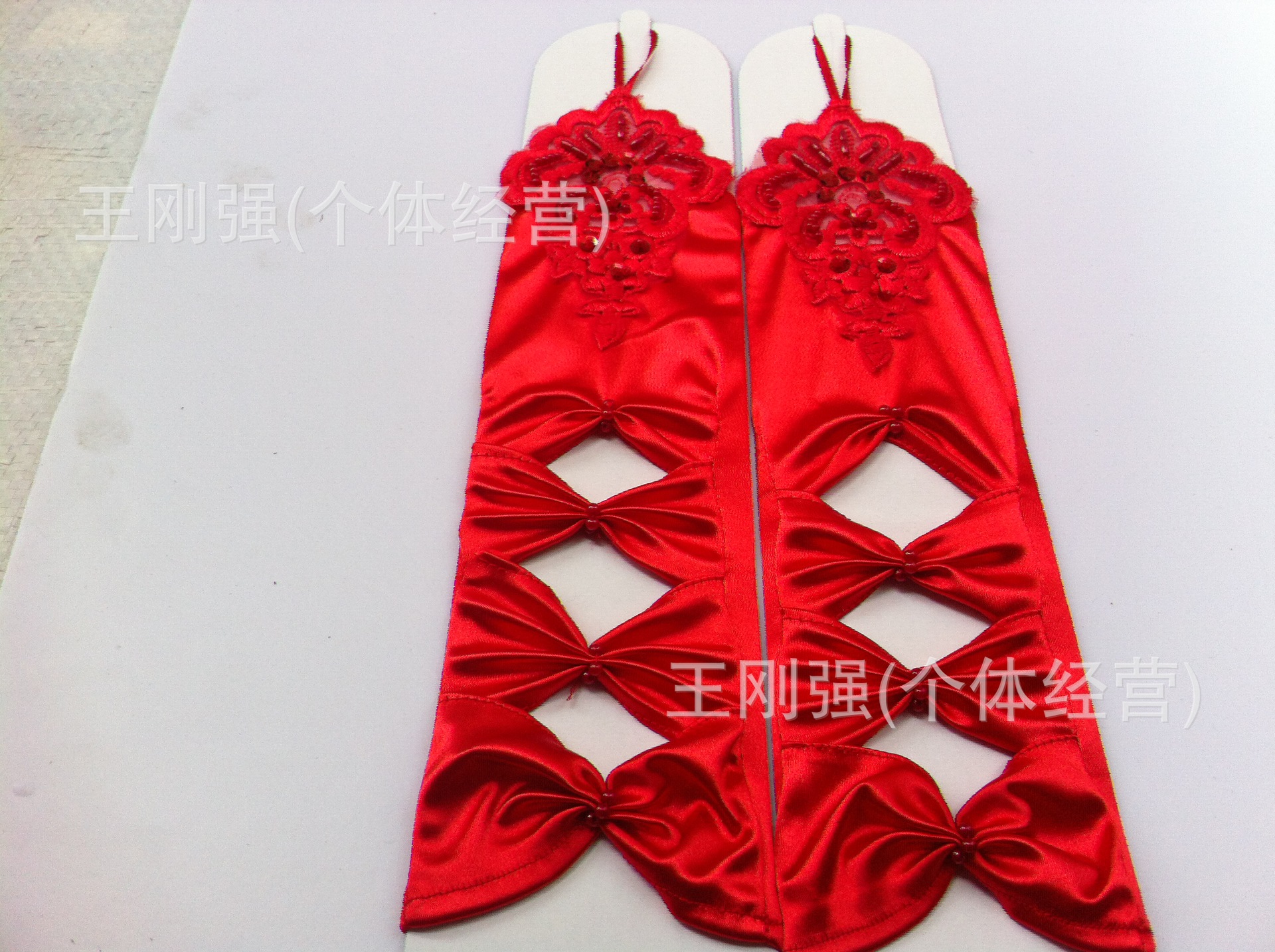 2021 Red New Style Long Gloves Bridal Wedding Lace Gloves Full Finger Gloves Wedding Dress Accessories Wholesale