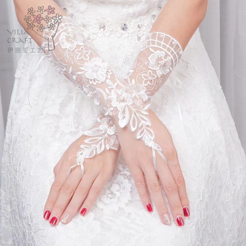 Elia Korean bride gloves wedding gown with lace embroidered mittens.