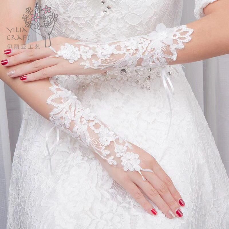 Elia Korean bride gloves wedding gown with lace embroidered mittens. Elia Korean bride gloves wedding gown with lace embroidered mittens.