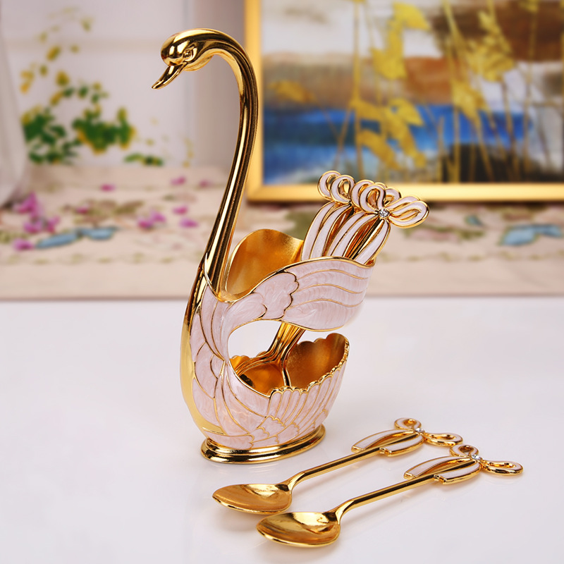 European Style Coffee Spoon Fruit Spoon Fork Set Home Ornaments Fashion Fruit Cute Swan Dessert Spoon Cutlery