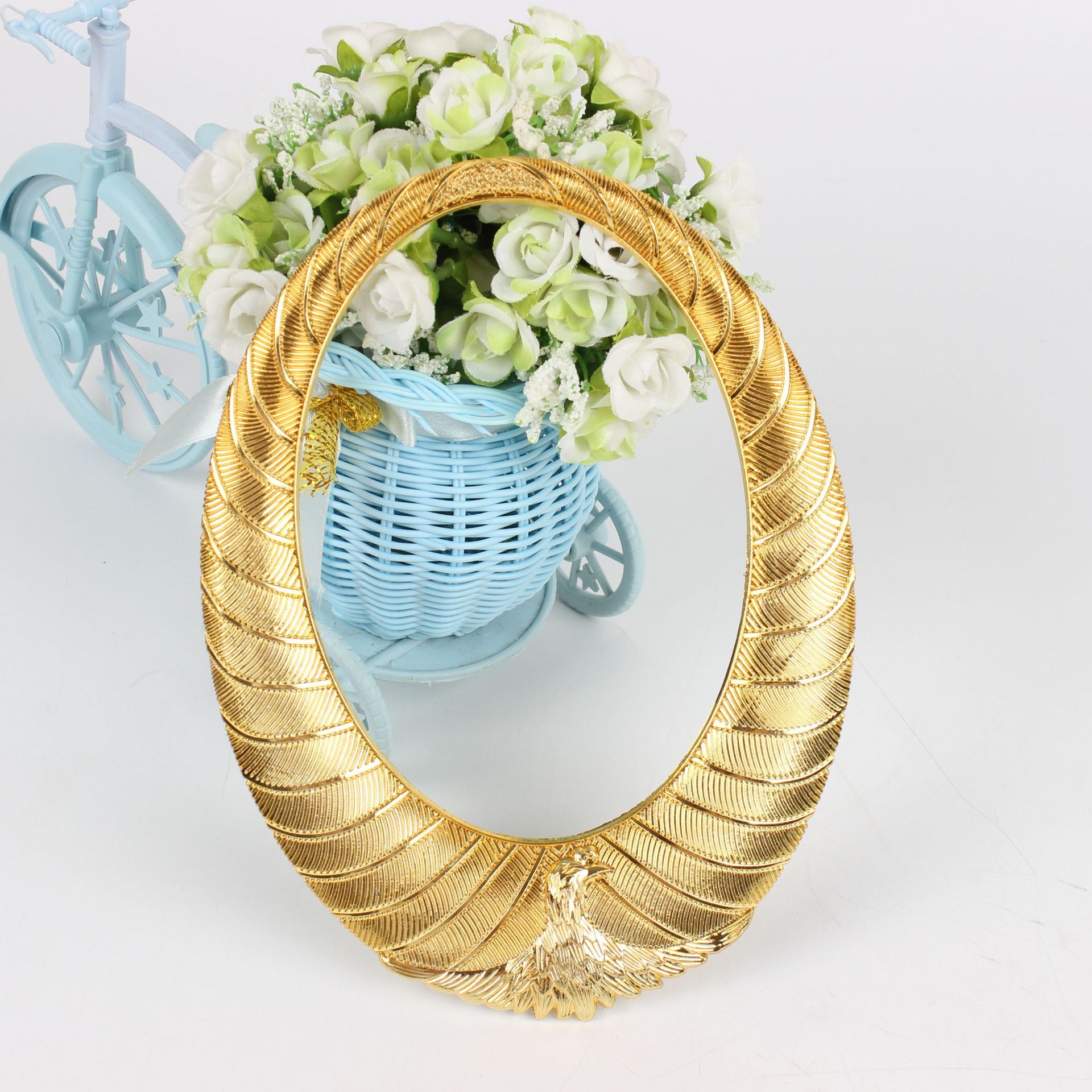 Oval Medal Flower Frame Plastic Medal Lace Window Medal Accessories Medal Custom Peacock Photo Frame
