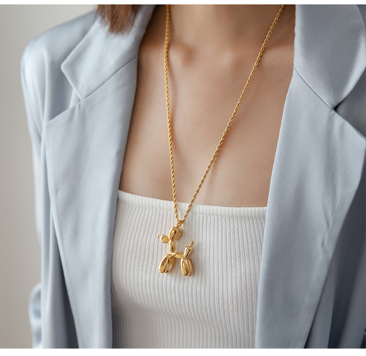European and American Retro Balloon Dog Long Necklace Sweater Chain Hip Hop Cool Fashion Online Red Fashion Minimalist Design Does Not Fade