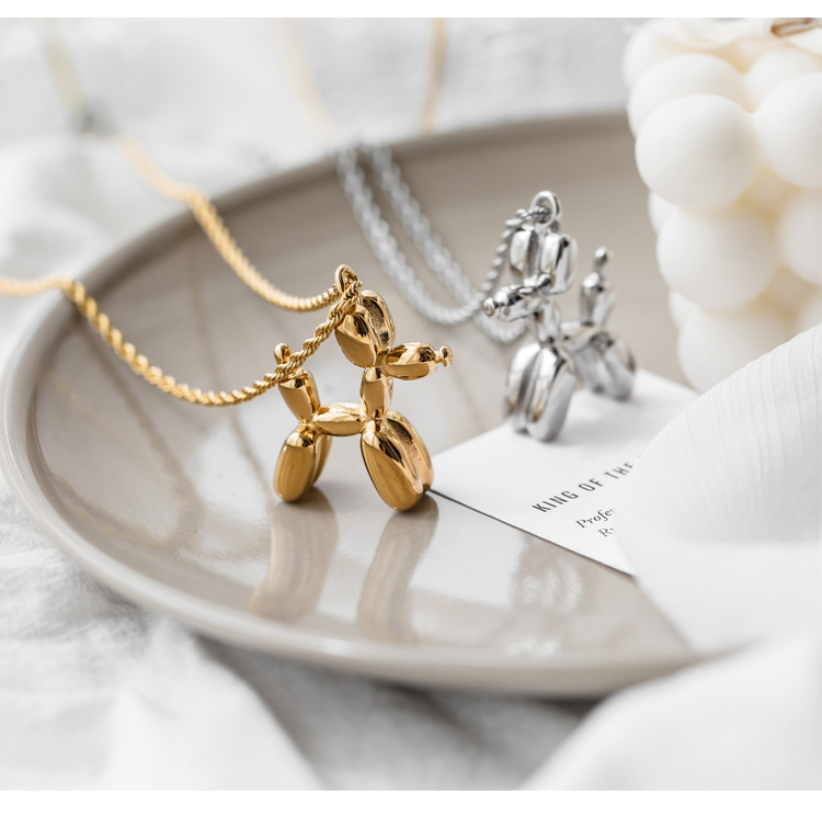 European and American Retro Balloon Dog Long Necklace Sweater Chain Hip Hop Cool Fashion Online Red Fashion Minimalist Design Does Not Fade