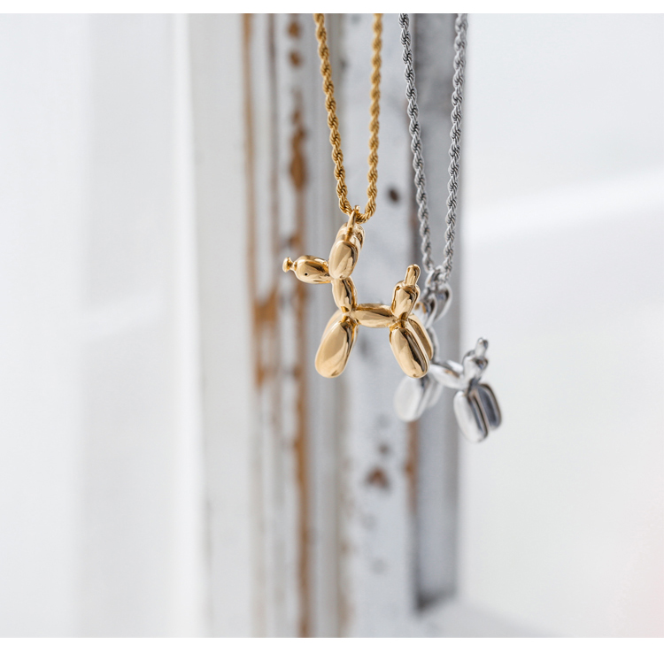 European and American Retro Balloon Dog Long Necklace Sweater Chain Hip Hop Cool Fashion Online Red Fashion Minimalist Design Does Not Fade